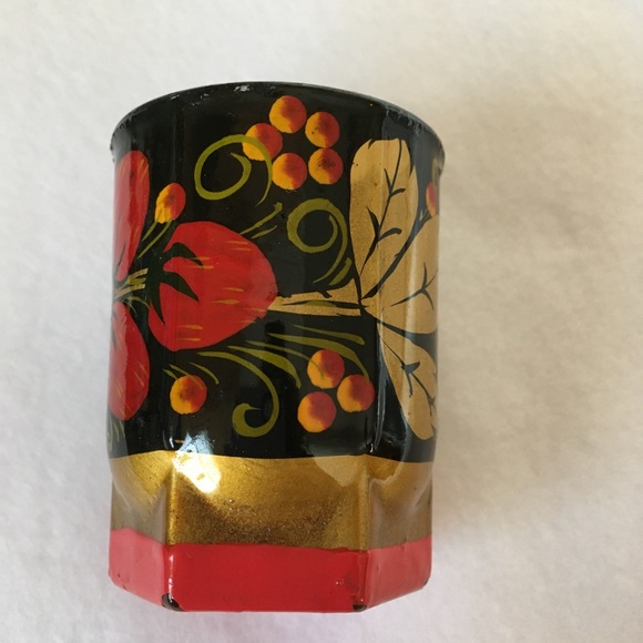 Vintage Russian Shot Glass Hand Painted with Traditional Khokhloma Motif Classic - Picture 4 of 8